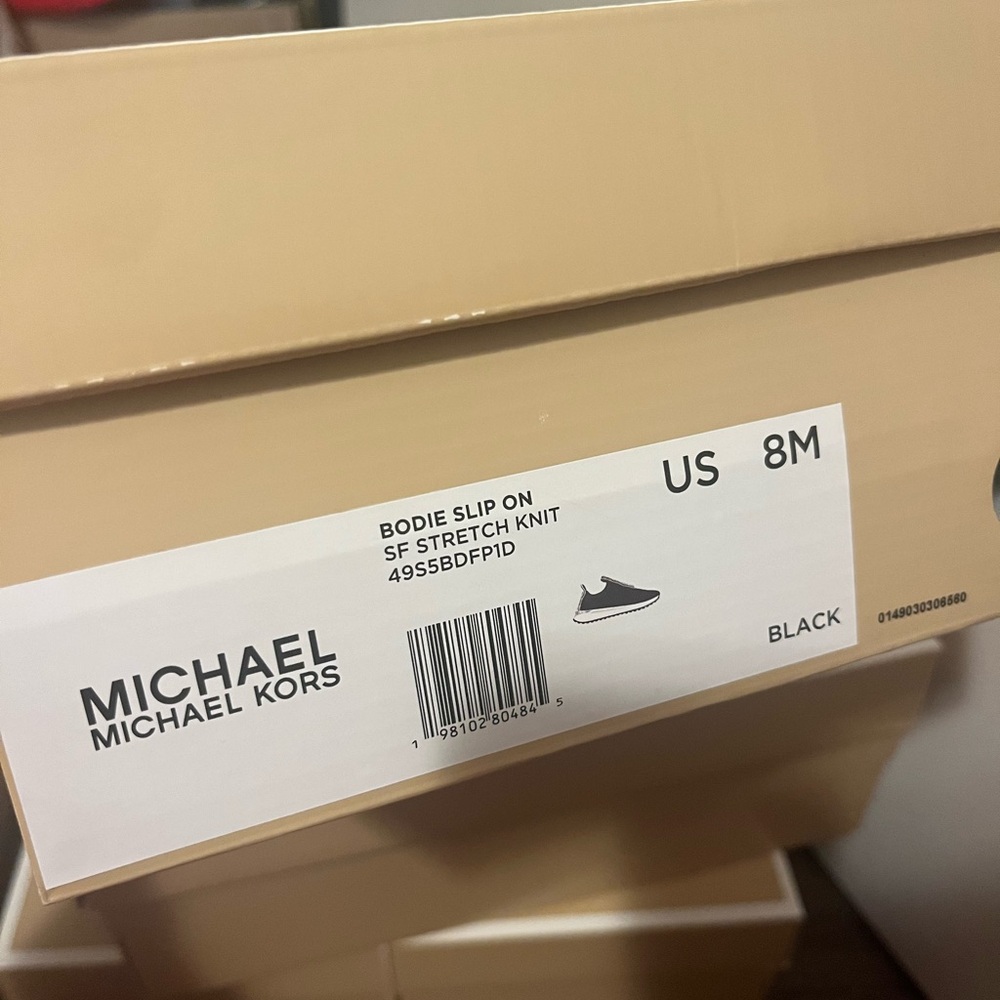 MICHAEL KORS OUTLET
Bodie Knit Slip-On Sneaker - Picture 6 of 8